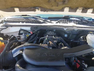 2003 Chevrolet Tahoe LS with VIN 1GNEC13Z73R126800, listed as a IAAI auction lot 41618509 with 267,234 mi miles. Bid and sale history available at carsss.com. Image 10.