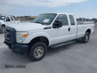 2014 Ford F-250 XL z VIN 1FT7X2B66EEB68940, wystawiony jako IAAI lot #41540708 z przebiegiem 145 114 mil mil oraz . Historia ofert i sprzedaży dostępna na DreamBid. Obrazek 17.