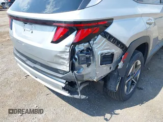 2025 Hyundai Tucson SEL with VIN 5NMJBCDE5SH467150, listed as a IAAI auction lot 42544346 with 19,550 mi miles and . Bid and sale history available at DreamBid. Image 6.