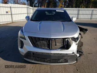 2020 Cadillac XT4 FWD Premium Luxury z VIN 1GYFZCR45LF078258, wystawiony jako Copart lot #82302144 z przebiegiem 81 643 mil mil oraz Szkoda całkowita • Salvage title. Historia ofert i sprzedaży dostępna na DreamBid. Obrazek 5.
