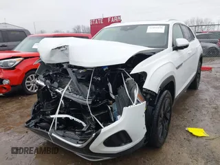 2024 Volkswagen Atlas SE с VIN 1V2KE2CA0RC251671, выставлен на аукционе IAAI как лот 41094446 с пробегом 5 323 миль миль и . История ставок и продаж доступна на DreamBid. Изображение 2.