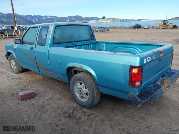 1995 Dodge Dakota with VIN 1B7GL23X3SW916018, listed as a IAAI auction lot 41722690 with 128,385 mi miles. Bid and sale history available at carsss.com. Image 3.