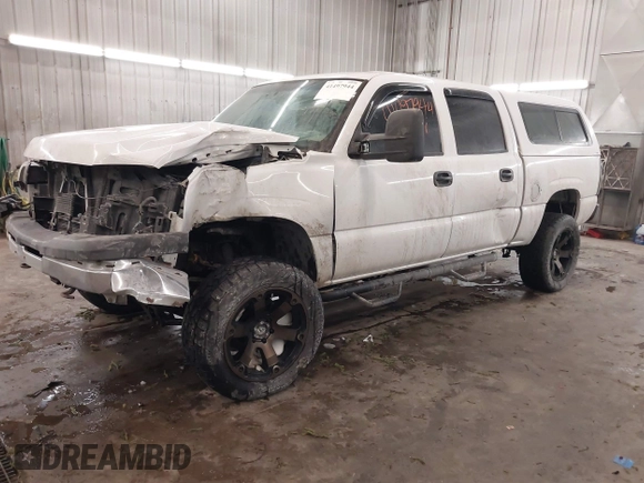 2006 Chevrolet Silverado 1500 LT1 with VIN 2GCEK13T961221041, listed as a IAAI auction lot 41497944 with 156,026 mi miles. Bid and sale history available at carsss.com. Image 18.