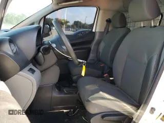 2021 Nissan NV200 SV z VIN 3N6CM0KN2MK692493, wystawiony jako Copart lot #51124205 z przebiegiem 87 704 mil mil oraz Nie do naprawy • Non repairable. Historia ofert i sprzedaży dostępna na DreamBid. Obrazek 7.