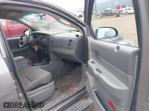 2005 Dodge Durango SXT с VIN 1D4HB38N55F575894, выставлен на аукционе IAAI как лот 42257542 с пробегом 260 069 миль миль и . История ставок и продаж доступна на DreamBid. Изображение 5.