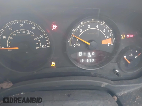 2015 Jeep Patriot High Altitude with VIN 1C4NJRFB9FD376651, listed as a IAAI auction lot 41416297 with 121,690 mi miles and . Bid and sale history available at carsss.com. Image 7.