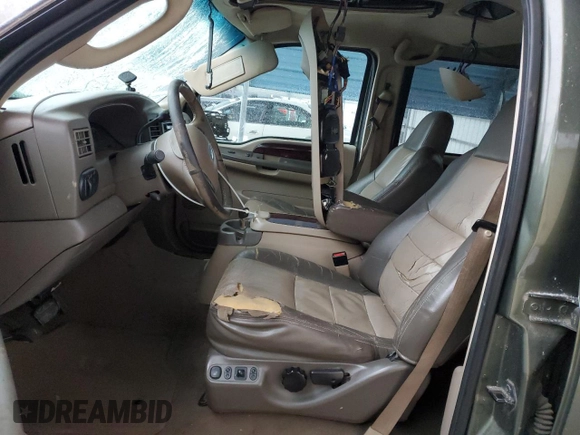 2003 Ford Excursion z VIN 1FMNU44S03ED68257, wystawiony jako Copart lot #88008655 z przebiegiem 242 751 mil mil oraz Czysty tytuł • Clean title. Historia ofert i sprzedaży dostępna na DreamBid. Obrazek 7.