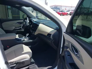 2022 Chevrolet Traverse LS with VIN 1GNERFKW2NJ132976, listed as a IAAI auction lot 42045876 with 55,601 mi miles and . Bid and sale history available at DreamBid. Image 5.