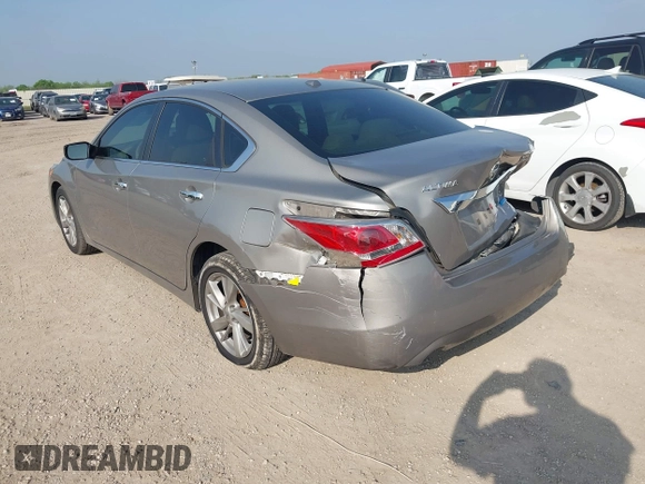 2014 Nissan Altima 2.5 S with VIN 1N4AL3AP5EN213213, listed as a IAAI auction lot 41922343 with 78,197 mi miles. Bid and sale history available at carsss.com. Image 3.