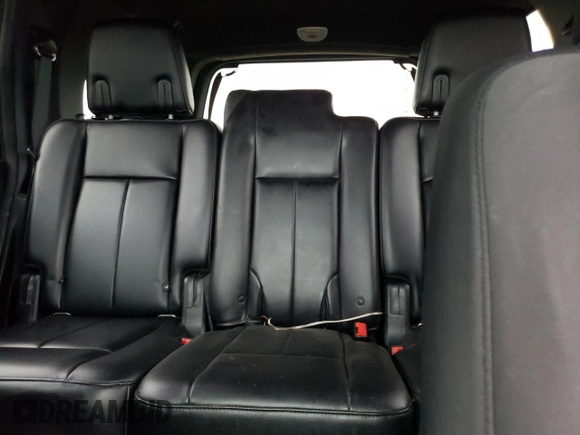 2016 Ford Expedition XL z VIN 1FMJU1GT2GEF39095, wystawiony jako Copart lot #77283614 z przebiegiem 133 360 mil mil oraz Czysty tytuł • Clean title. Historia ofert i sprzedaży dostępna na DreamBid. Obrazek 10.