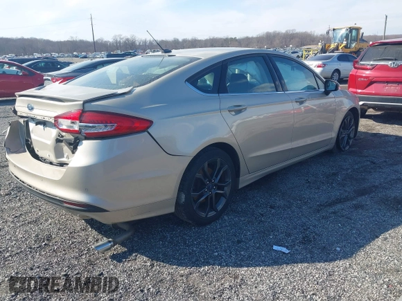 2018 Ford Fusion SE with VIN 3FA6P0H72JR127203, listed as a IAAI auction lot 41642076 with 74,034 mi miles. Bid and sale history available at carsss.com. Image 4.