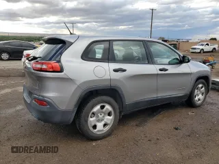 2015 Jeep Cherokee Sport z VIN 1C4PJLAB1FW711631, wystawiony jako Copart lot #58373145 z przebiegiem 123 683 mil mil oraz Szkoda całkowita • Salvage title. Historia ofert i sprzedaży dostępna na DreamBid. Obrazek 3.