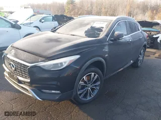 2018 Infiniti QX30 Luxury with VIN SJKCH5CR4JA046890, listed as a IAAI auction lot 41126484 with 92,165 mi miles. Bid and sale history available at carsss.com. Image 17.
