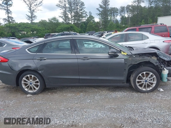 2019 Ford Fusion Titanium with VIN 3FA6P0SU9KR126985, listed as a IAAI auction lot 42255509 with 138,779 mi miles and . Bid and sale history available at DreamBid. Image 13.