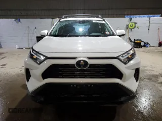 2023 Toyota RAV4 XLE with VIN 2T3P1RFV1PC347198, listed as a Copart auction lot 83267324 with 40,299 mi miles and Salvage Title. Bid and sale history available at carsss.com. Image 5.