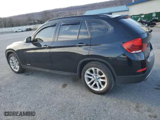 2015 BMW X1 xDrive28i with VIN WBAVL1C58FVY39591, listed as a Copart auction lot 48556765 with 152,577 mi miles and Salvage Title. Bid and sale history available at carsss.com. Image 2.
