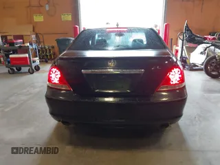 2005 Acura RL with VIN JH4KB16525C014577, listed as a IAAI auction lot 42191120 with 188,720 mi miles and . Bid and sale history available at DreamBid. Image 17.