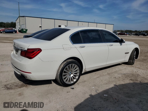 2013 BMW 7 Series 740Li with VIN WBAYE4C58DD137041, listed as a Copart auction lot 42958295 with 209,290 mi miles and Salvage title. Bid and sale history available at DreamBid. Image 3.
