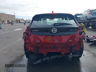 2019 Nissan LEAF SV z VIN 1N4AZ1CP2KC301692, wystawiony jako IAAI lot #41255433 z przebiegiem 36 916 mil mil oraz . Historia ofert i sprzedaży dostępna na DreamBid. Obrazek 6.