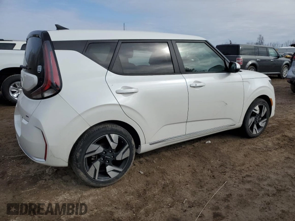 2023 Kia Soul GT-Line with VIN KNDJ53AU4P7871672, listed as a Copart auction lot 47178655 with 10,525 mi miles and Clean Title. Bid and sale history available at carsss.com. Image 3.