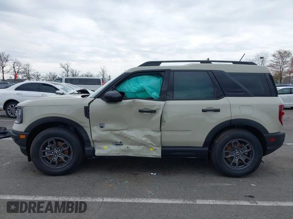 2024 Ford Bronco Sport Big Bend z VIN 3FMCR9B64RRF67202, wystawiony jako IAAI lot #42028035 z przebiegiem 454 mil mil oraz . Historia ofert i sprzedaży dostępna na DreamBid. Obrazek 14.