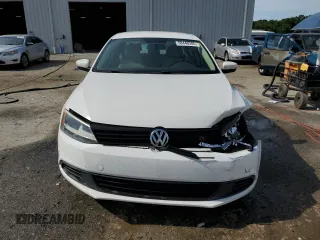 2011 Volkswagen Jetta SE with VIN 3VWDX7AJ3BM304305, listed as a Copart auction lot 58448385 with 178,638 mi miles and Salvage title. Bid and sale history available at DreamBid. Image 5.