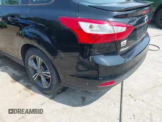 2012 Ford Focus SE with VIN 1FAHP3F28CL255965, listed as a IAAI auction lot 42469698 with 236,307 mi miles and . Bid and sale history available at DreamBid. Image 19.
