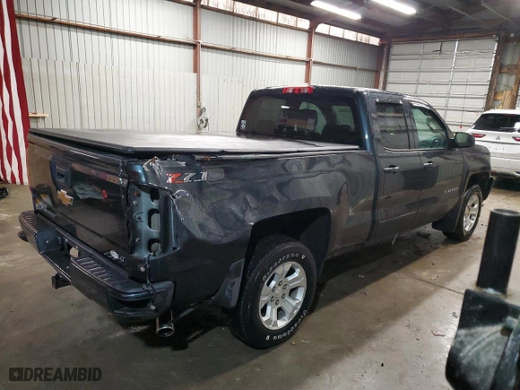 2019 Chevrolet Silverado 1500 LD LT with VIN 2GCVKPEC9K1115831, listed as a Copart auction lot 43033045 with 45,451 mi miles and Salvage Title. Bid and sale history available at carsss.com. Image 3.