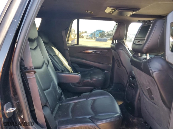 2015 Cadillac Escalade Platinum with VIN 1GYS4PKJ7FR686175, listed as a Copart auction lot 67826284 with 0 mi miles and Salvage Title. Bid and sale history available at carsss.com. Image 11.