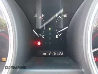 2008 Toyota Highlander z VIN JTEES41A282073963, wystawiony jako IAAI lot #42273519 z przebiegiem 216 183 mil mil oraz . Historia ofert i sprzedaży dostępna na DreamBid. Obrazek 7.