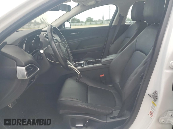 2019 Jaguar XE 25t with VIN SAJAR4FX4KCP50767, listed as a Copart auction lot 73797984 with 34,062 mi miles and Non Repairable. Bid and sale history available at carsss.com. Image 7.