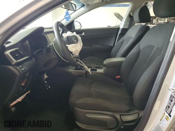 2019 Kia Optima LX z VIN 5XXGT4L39KG296057, wystawiony jako Copart lot #56992715 z przebiegiem 67 842 mil mil oraz Szkoda całkowita • Salvage title. Historia ofert i sprzedaży dostępna na DreamBid. Obrazek 7.