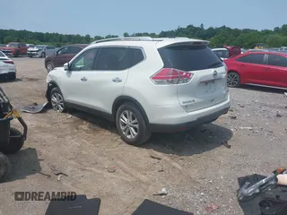 2016 Nissan Rogue SV z VIN KNMAT2MVXGP699801, wystawiony jako IAAI lot #42371588 z przebiegiem 153 084 mil mil oraz . Historia ofert i sprzedaży dostępna na DreamBid. Obrazek 3.