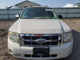 2012 Ford Escape XLT z VIN 1FMCU9DG8CKA54454, wystawiony jako Copart lot #63661675 z przebiegiem 123 759 mil mil oraz Czysty tytuł • Clean title. Historia ofert i sprzedaży dostępna na DreamBid. Obrazek 5.