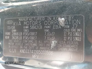 2009 Kia Borrego LX with VIN KNDJJ741395033538, listed as a IAAI auction lot 42088382 with 119,225 mi miles. Bid and sale history available at carsss.com. Image 9.