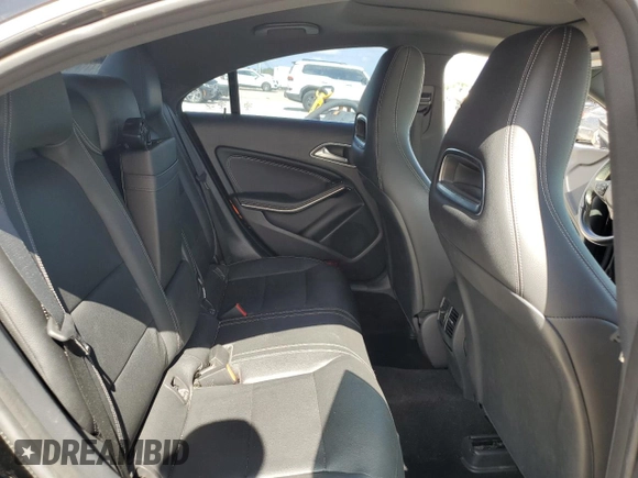 2019 Mercedes-Benz CLA 250 with VIN WDDSJ4EB3KN757669, listed as a Copart auction lot 60783075 with 124,510 mi miles and Non repairable. Bid and sale history available at DreamBid. Image 10.