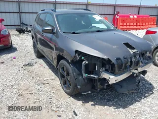 2018 Jeep Cherokee Latitude with VIN 1C4PJMCB8JD568944, listed as a IAAI auction lot 42244217 with 34,945 mi miles and . Bid and sale history available at DreamBid. Image 1.
