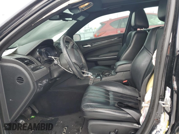 2017 Chrysler 300 S with VIN 2C3CCABG8HH569954, listed as a Copart auction lot 45172335 with 156,132 mi miles and Clean Title. Bid and sale history available at DreamBid. Image 7.