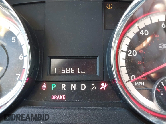 2014 Dodge Grand Caravan SXT with VIN 2C4RDGCG0ER223309, listed as a IAAI auction lot 42161438 with 175,867 mi miles and . Bid and sale history available at DreamBid. Image 7.