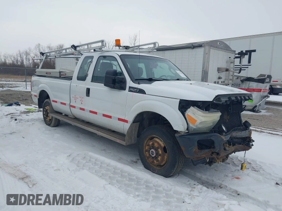2013 Ford F-250 XL with VIN 1FT7X2B60DEB47659, listed as a IAAI auction lot 41517499 with 322,091 mi miles and . Bid and sale history available at DreamBid. Image 1.