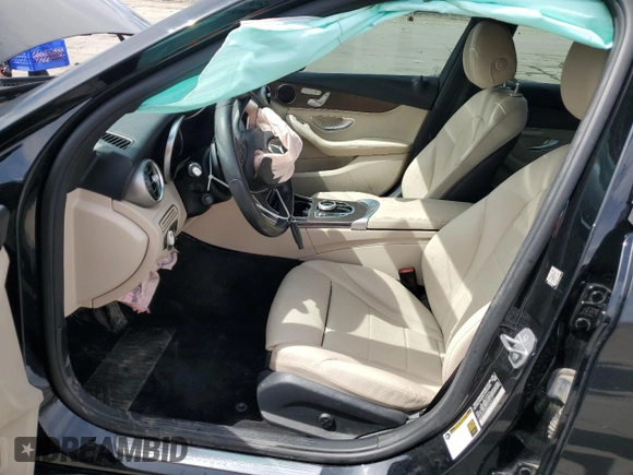 2018 Mercedes-Benz C 300 z VIN 55SWF4KB6JU260919, wystawiony jako Copart lot #52407265 z przebiegiem 67 613 mil mil oraz Szkoda całkowita • Salvage title. Historia ofert i sprzedaży dostępna na DreamBid. Obrazek 7.
