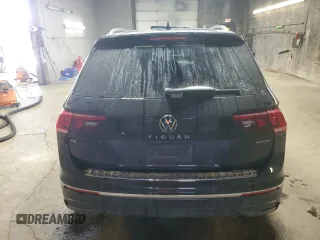 2023 Volkswagen Tiguan SE with VIN 3VVMB7AX0PM074835, listed as a Copart auction lot 44684735 with 18,481 mi miles and Salvage Title. Bid and sale history available at DreamBid. Image 6.