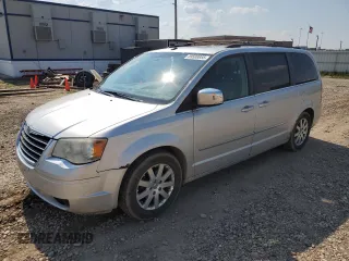 2010 Chrysler Town & Country Touring Plus z VIN 2A4RR8DX6AR480453, wystawiony jako Copart lot #59589855 z przebiegiem 147 534 mil mil oraz Czysty tytuł • Clean title. Historia ofert i sprzedaży dostępna na DreamBid. Obrazek 1.