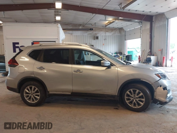 2019 Nissan Rogue SV with VIN KNMAT2MT6KP508415, listed as a IAAI auction lot 42314626 with 139,938 mi miles and . Bid and sale history available at DreamBid. Image 13.