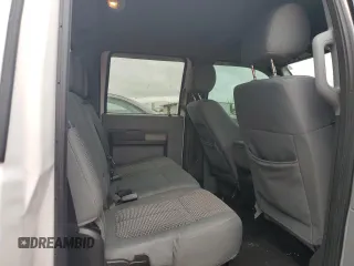 2016 Ford F-250 XL z VIN 1FT7W2A61GEC04430, wystawiony jako Copart lot #52383415 z przebiegiem 136 451 mil mil oraz Szkoda całkowita • Salvage title. Historia ofert i sprzedaży dostępna na DreamBid. Obrazek 10.