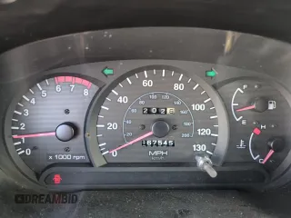 2000 Hyundai Accent z VIN KMHCG45G0YU084004, wystawiony jako Copart lot #42980585 z przebiegiem 167 545 mil mil oraz Czysty tytuł • Clean title. Historia ofert i sprzedaży dostępna na DreamBid. Obrazek 9.