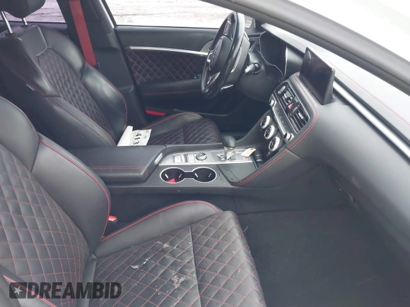 2022 Genesis G70 3.3T with VIN KMTG54TE0NU084062, listed as a IAAI auction lot 41334467 with 39,923 mi miles. Bid and sale history available at carsss.com. Image 5.