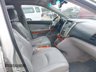 2007 Lexus RX 350 with VIN 2T2HK31U17C005073, listed as a IAAI auction lot 41943720 with 298,075 mi miles. Bid and sale history available at carsss.com. Image 5.