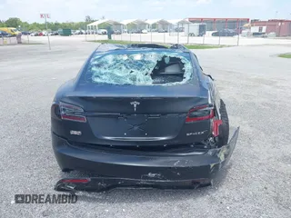 2021 Tesla Model S Plaid с VIN 5YJSA1E63MF451438, выставлен на аукционе IAAI как лот 41399777 с пробегом Не указан миль и . История ставок и продаж доступна на DreamBid. Изображение 15.