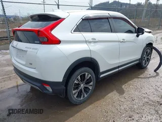 2018 Mitsubishi Eclipse Cross SE with VIN JA4AT5AA6JZ070237, listed as a IAAI auction lot 41922238 with 82,571 mi miles and . Bid and sale history available at DreamBid. Image 4.